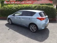 Used Toyota Auris Hybrid 136 HP (100 kW) 2013 Blue Hatchback