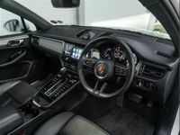 Used Porsche Macan S 374 HP (275 kW) 2022 White SUV