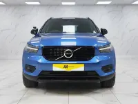 Begagnad Volvo XC40 R-Design Pro 2020 Blå SUV