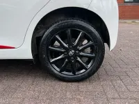 Used Toyota Aygo x-press 69 HP (50 kW) 2018 White Hatchback