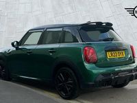 Usado Mini Cooper Hatch 134 CV (98 kW) 2022 Verde Utilitario