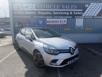 Gebraucht Renault Clio IV Iconic 90 PS (66 kW) 2019 Silber Kleinwagen