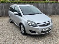 Second-hand Vauxhall Zafira Design Edition 115 CP (84 kW) 2013 Argintiu Monovolum