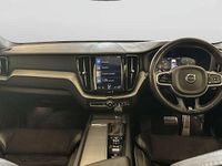 Used Volvo XC60 R-Design 190 HP (139 kW) 2018 Silver SUV