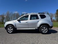 Second-hand Dacia Duster Lauréate 110 CP (80 kW) 2017 Argintiu SUV