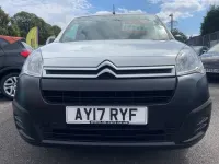 Used Citroën Berlingo 75 HP (55 kW) 2017 White MPV