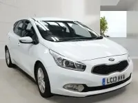 Used Kia Ceed 2013 White Hatchback
