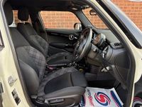 Used Mini Cooper S Hatch 192 HP (141 kW) 2016 White Hatchback