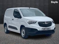 Used Vauxhall Combo 100 HP (73 kW) 2022 White MPV