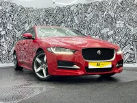 Begagnad Jaguar XE R-Sport 200 HK (147 kW) 2018 Röd Sedan