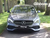 Usado Mercedes CLA200 AMG line 136 HP (100 kW) 2018 Cinzento Sedan