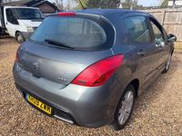 Usado Peugeot 308 120 HP (88 kW) 2009 Cinzento Citadino