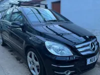 Usado Mercedes B200 2011 Preto Monovolume