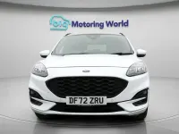 Usado Ford Kuga ST-Line X 190 HP (139 kW) 2023 Branco SUV