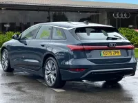Begagnad Audi A6 e-tron Sport 210 kW (286 HK) 2025 Blå Kombi