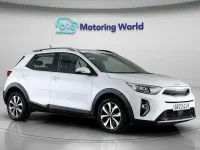 Usado Kia Stonic 99 CV (72 kW) 2023 Blanco SUV