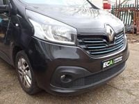 Used Renault Trafic 2016 Black MPV