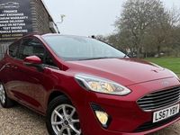 Used Ford Fiesta Zetec 70 HP (51 kW) 2017 Red Hatchback