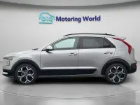 Używany Kia Niro 139 KM (102 kW) 2023 Szary SUV