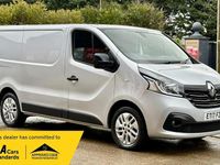 Used Renault Trafic 2017 Silver MPV