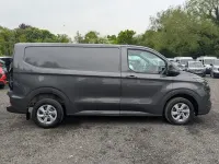 Usado Ford Transit Custom Limited 136 CV (100 kW) 2024 Gris Van