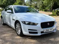 Used Jaguar XE Prestige 180 HP (132 kW) 2016 White Sedan