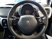 Used Peugeot 108 Active 68 HP (50 kW) 2015 Black Hatchback