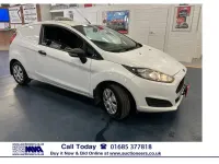 Used Ford Fiesta 95 HP (69 kW) 2017 White Hatchback