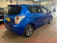 Used Toyota Verso 147 HP (108 kW) 2013 Blue MPV