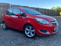 Used Vauxhall Meriva 100 HP (73 kW) 2015 Red MPV