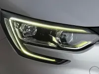 Used Renault Mégane IV Dynamique 131 HP (96 kW) 2018 Silver Hatchback