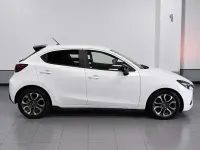 Used Mazda 2 Inclusive 90 HP (66 kW) 2016 White Hatchback