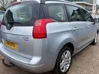 Second-hand Peugeot 5008 Active 120 CP (88 kW) 2016 Break