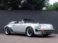 Begagnad Porsche 911 217 HK (159 kW) 1989 Silver Cab