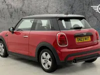 Used Mini Cooper Classic 134 HP (98 kW) 2023 Red Hatchback