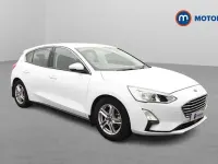 Used Ford Focus Zetec 125 HP (91 kW) 2019 White Hatchback