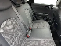 Używany Kia Ceed 138 KM (101 kW) 2023 Szary Hatchback