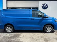 New VW Transporter Pro 148 HP (108 kW) 2025 Blue Van