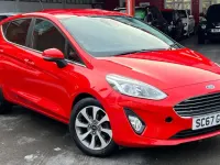 Second-hand Ford Fiesta Zetec 100 CP (73 kW) 2018 Roșu Hatchback