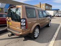 Used Land Rover Discovery 4 Landmark 256 HP (188 kW) 2016 Orange SUV