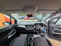 Used Vauxhall Crossland X S 83 HP (61 kW) 2020 White SUV