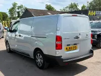 Used Peugeot Expert 120 HP (88 kW) 2019 Silver Van