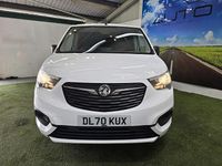 Second-hand Vauxhall Combo Sportive 100 CP (73 kW) 2020 Alb Van