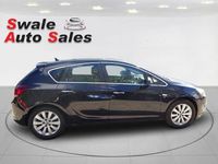 Second-hand Vauxhall Astra 165 CP (121 kW) 2012 Negru Hatchback