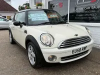 Used Mini Cooper Hatch 2009 White Hatchback