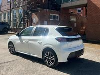 Used Peugeot 208 Active+ 74 HP (54 kW) 2023 White Hatchback