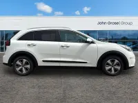Used Kia Niro 2019 White SUV