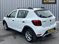 Used Dacia Sandero Comfort 90 HP (66 kW) 2019 White Hatchback