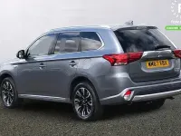 Usado Mitsubishi Outlander P-HEV 203 HP (149 kW) 2018 Cinzento Carrinha