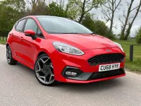 Używany Ford Fiesta ST 200 KM (147 kW) 2018 Czerwony Hatchback